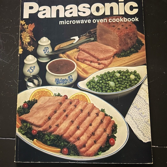 Panasonic microwave oven cookbook vintage - Picture 1 of 3